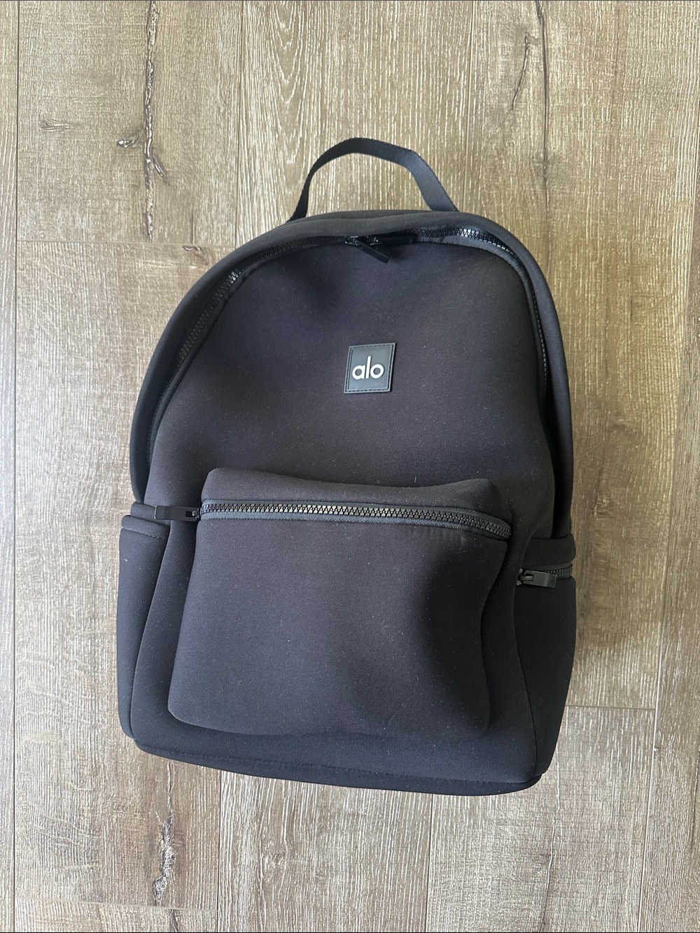 EUC ALO Yoga Stow Black Neoprene Backpack with Front Zip Pocket